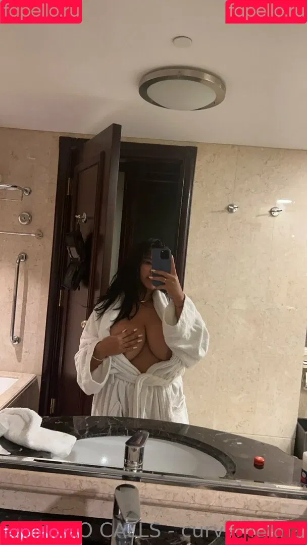curvymoanaaa Onlyfans Photo Gallery 