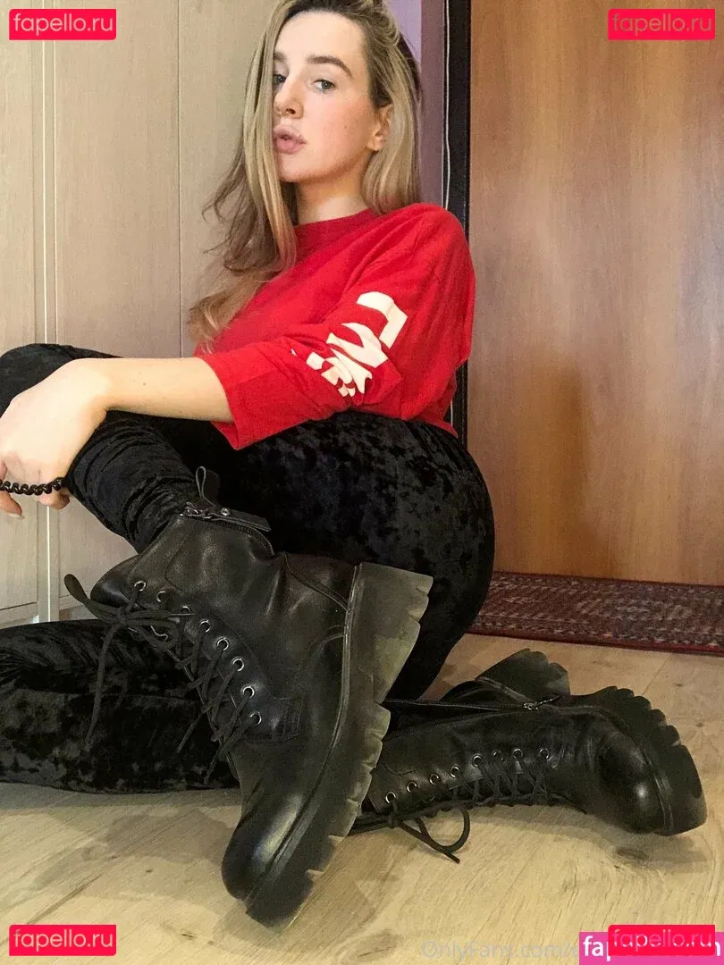 emilybaileyfeet Onlyfans Photo Gallery 