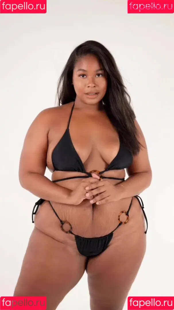 Zoechinloy Onlyfans Photo Gallery 
