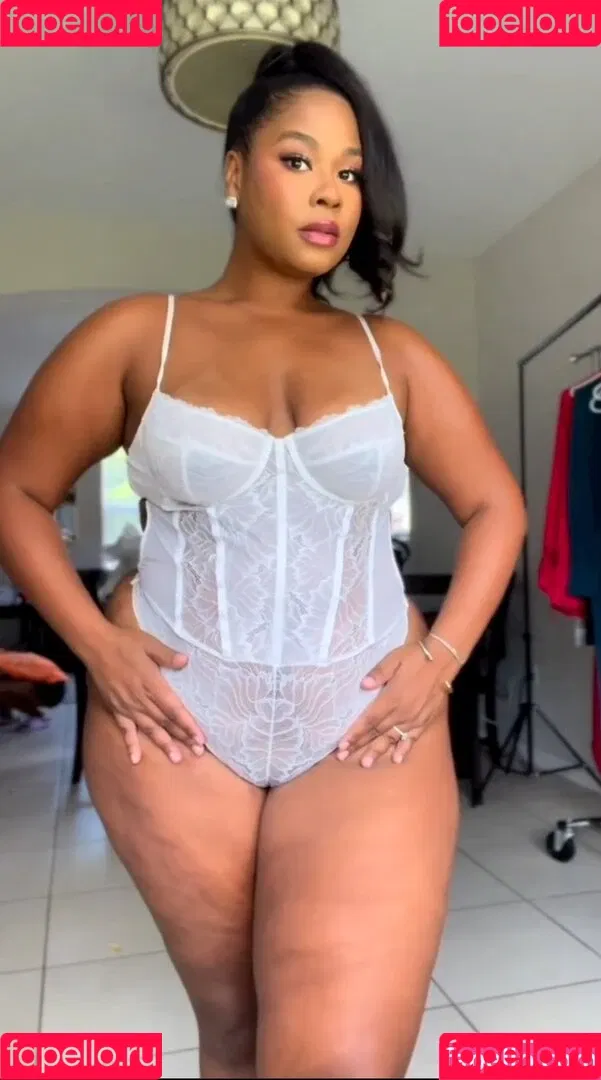 Zoechinloy Onlyfans Photo Gallery 