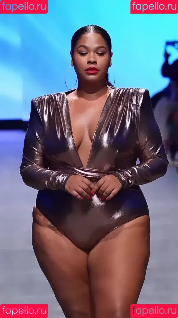 Zoechinloy Onlyfans Photo Gallery 