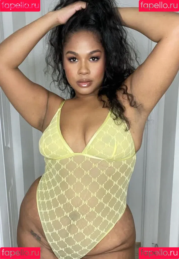Zoechinloy Onlyfans Photo Gallery 