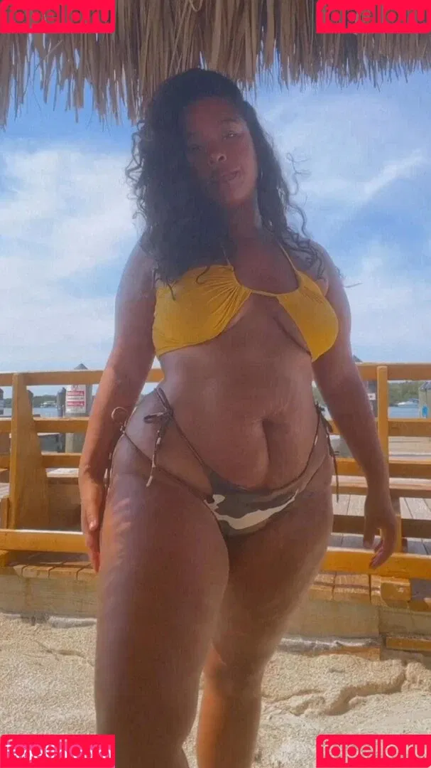 Zoechinloy Onlyfans Photo Gallery 