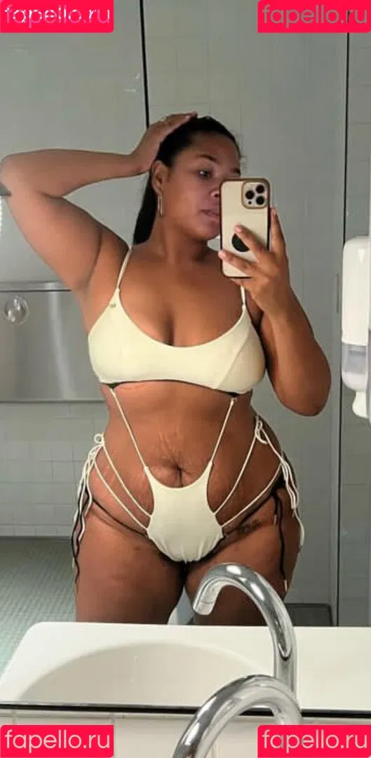 Zoechinloy Onlyfans Photo Gallery 