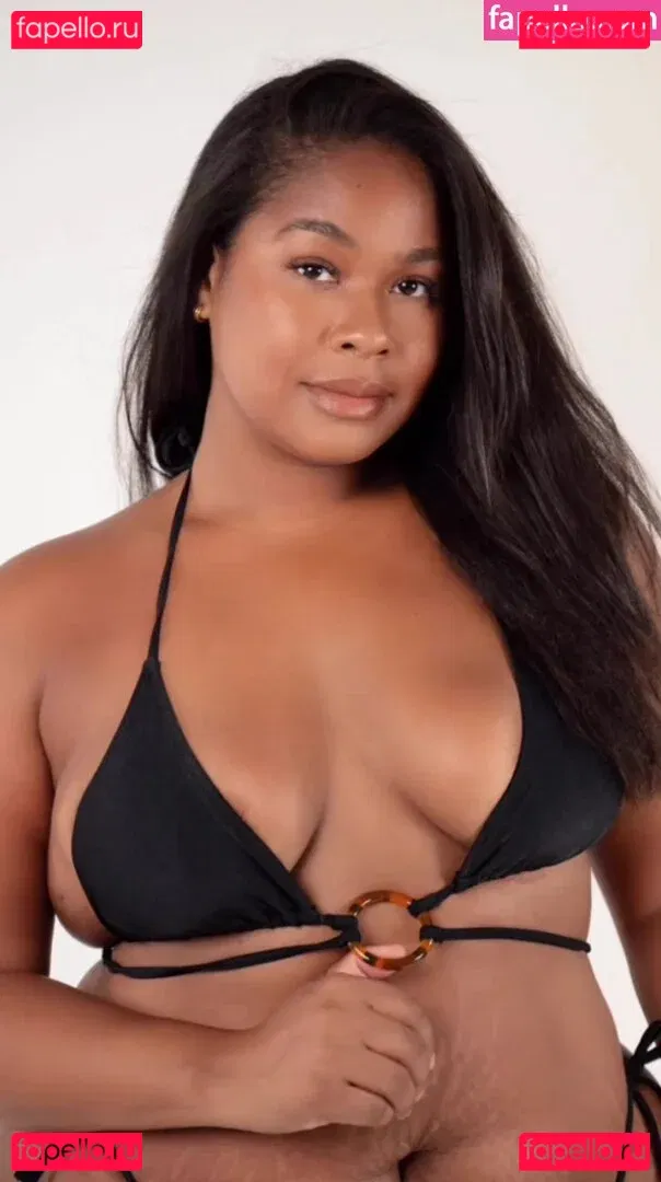 Zoechinloy Onlyfans Photo Gallery 