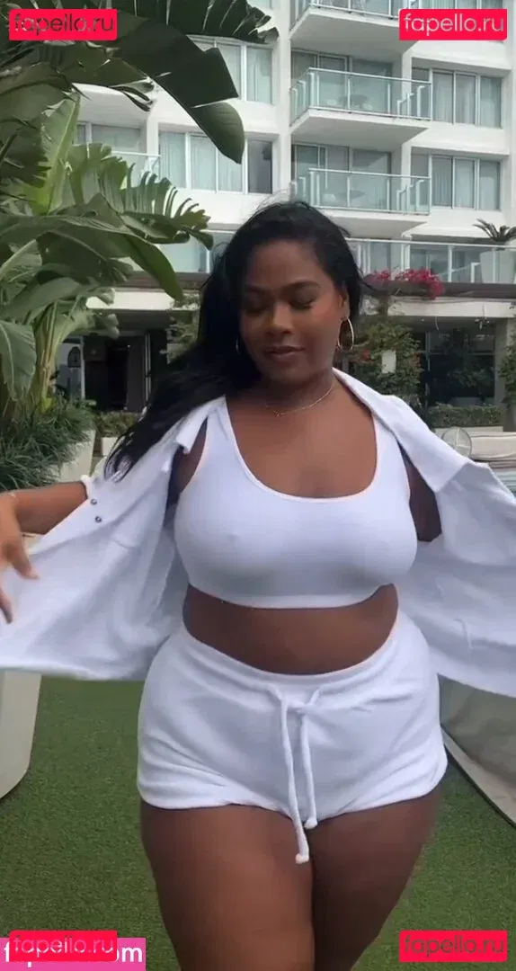 Zoechinloy Onlyfans Photo Gallery 