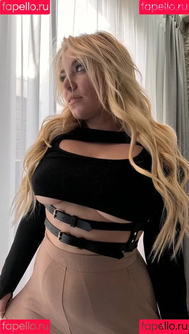 Curvyllama Onlyfans Photo Gallery 