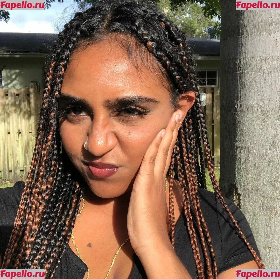 Nita Amari Onlyfans Photo Gallery 
