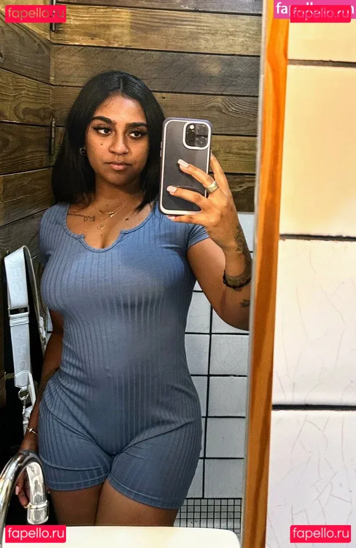 Nita Amari Onlyfans Photo Gallery 