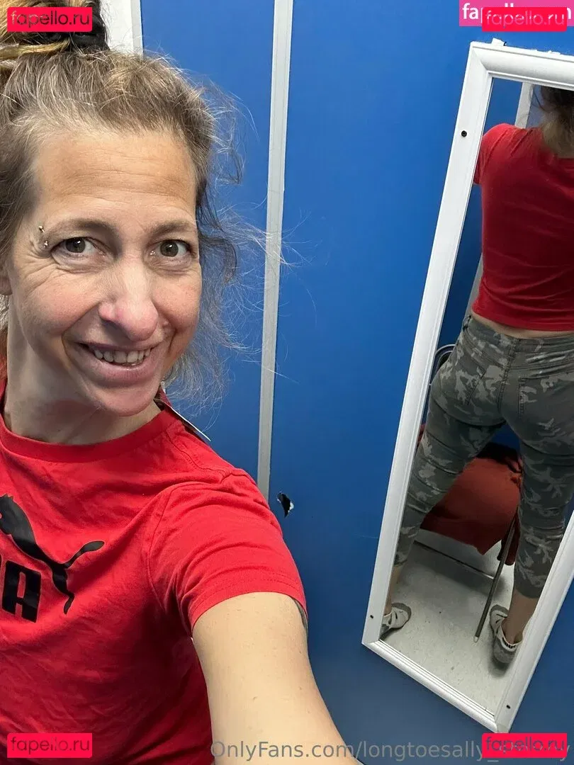 Long Toe Sally Onlyfans Photo Gallery 