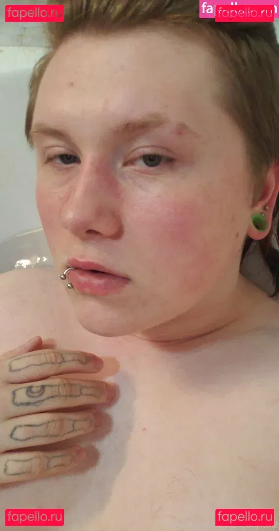 ftmincubus2 Onlyfans Photo Gallery 