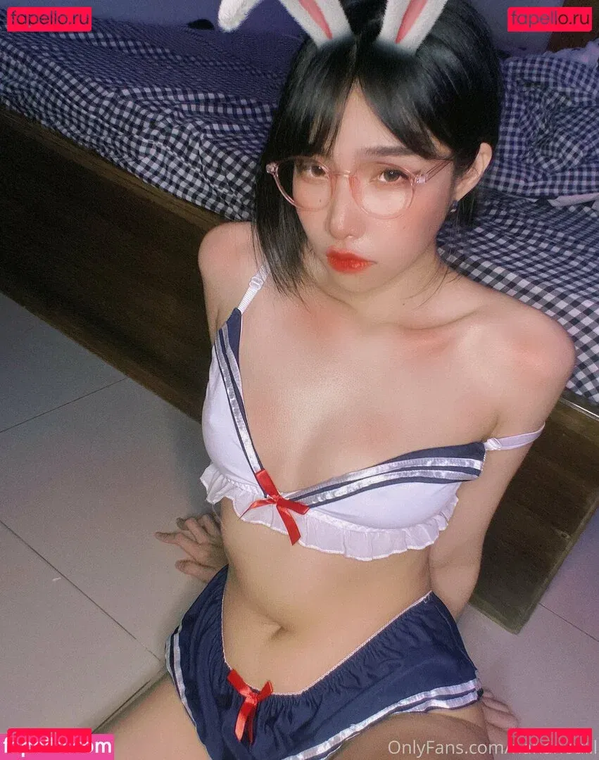 nahaneulll Onlyfans Photo Gallery 