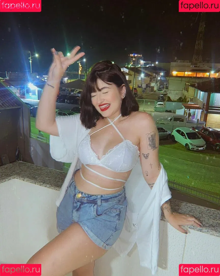 Bella Sant Onlyfans Photo Gallery 