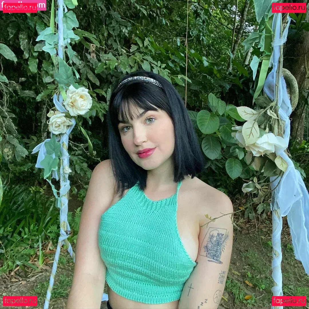 Bella Sant Onlyfans Photo Gallery 