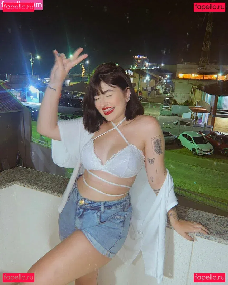 Bella Sant Onlyfans Photo Gallery 