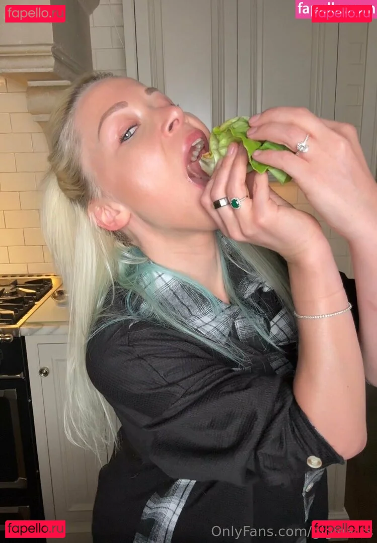 gigieatss Onlyfans Photo Gallery 