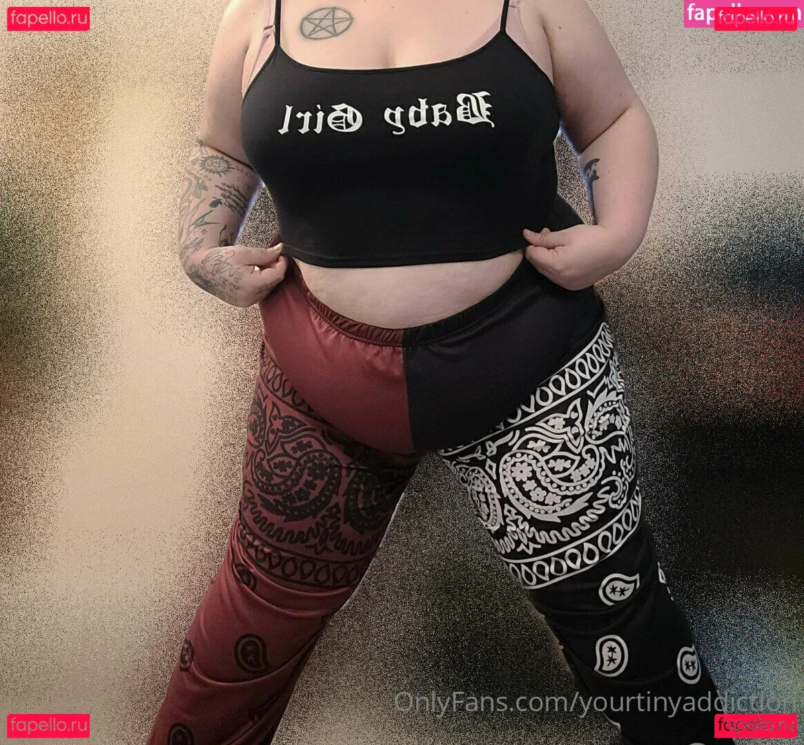 yourtinyaddiction Onlyfans Photo Gallery 