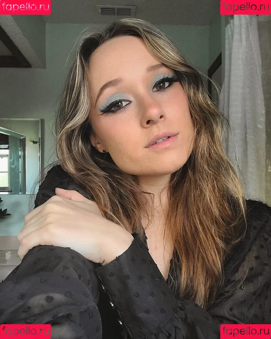 AmyKay ASMR Onlyfans Photo Gallery 