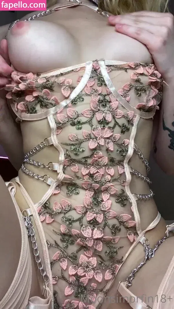 moonsimorfin Onlyfans Photo Gallery 