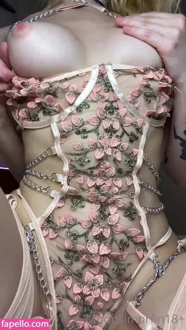 moonsimorfin Onlyfans Photo Gallery 