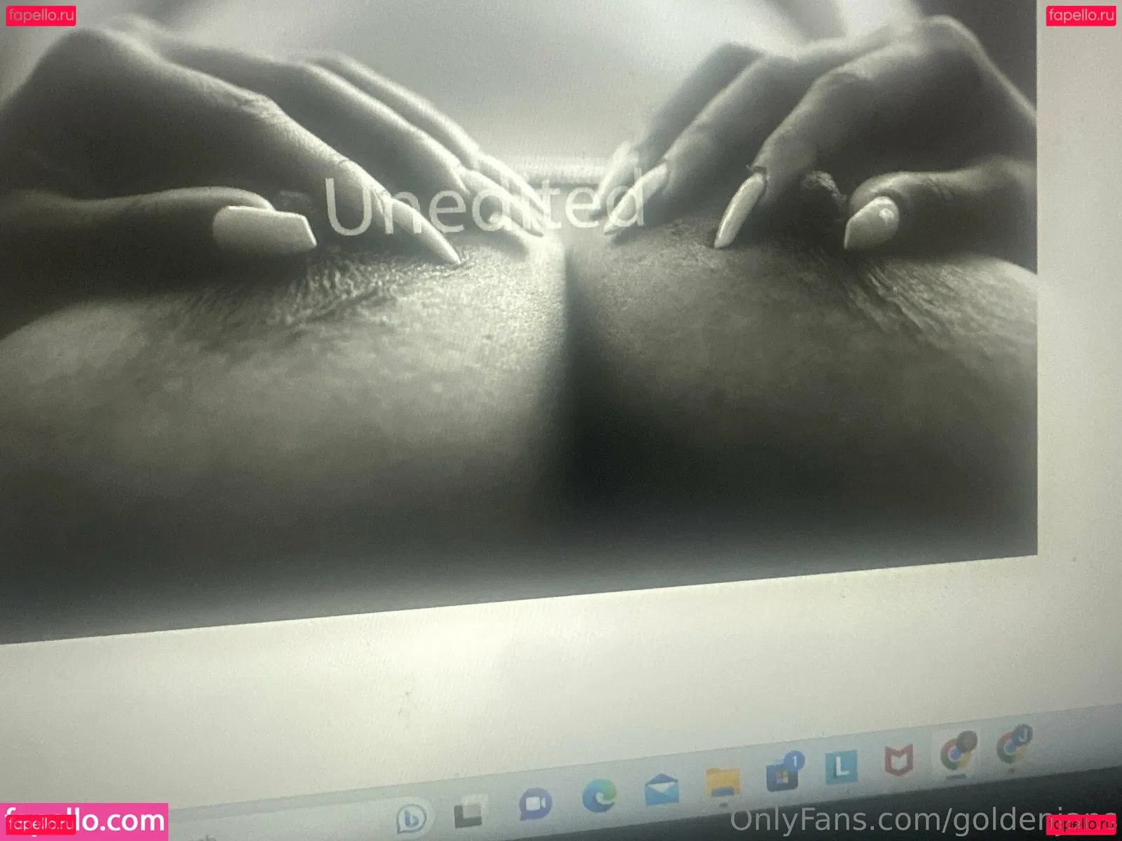 GoldenJans Onlyfans Photo Gallery 