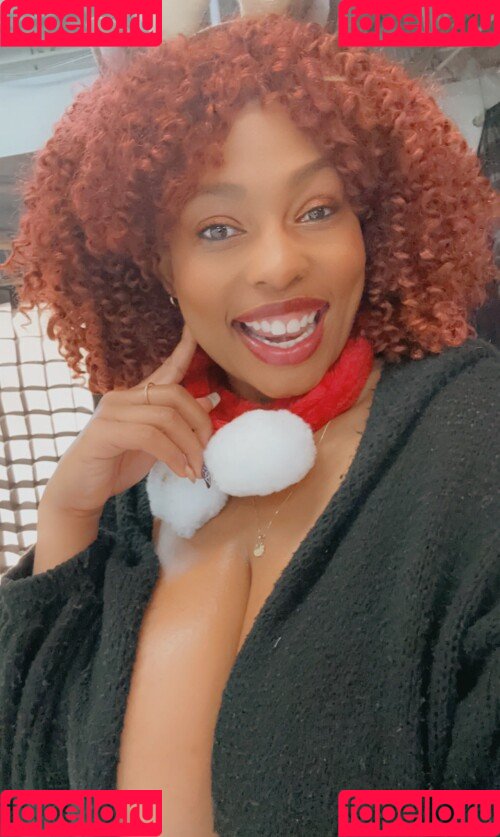 GoldenJans Onlyfans Photo Gallery 