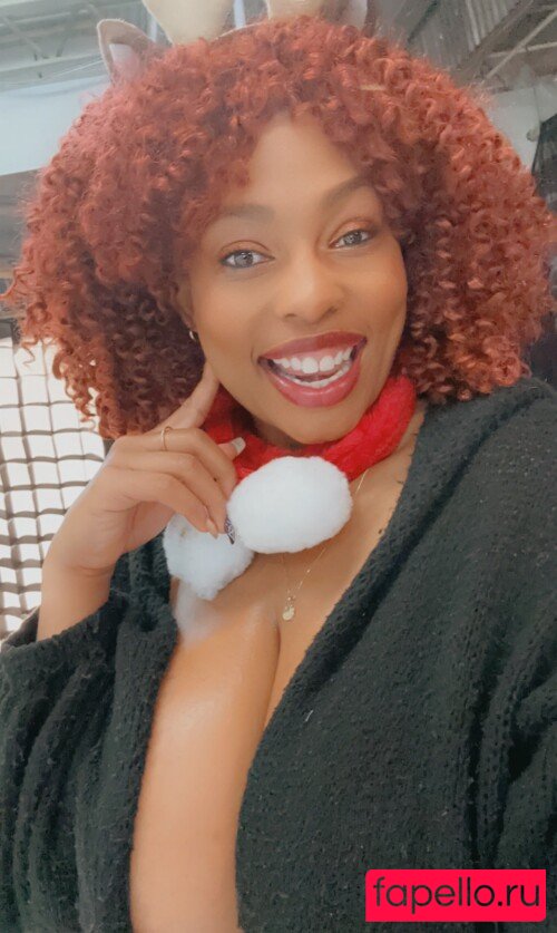 GoldenJans Onlyfans Photo Gallery 