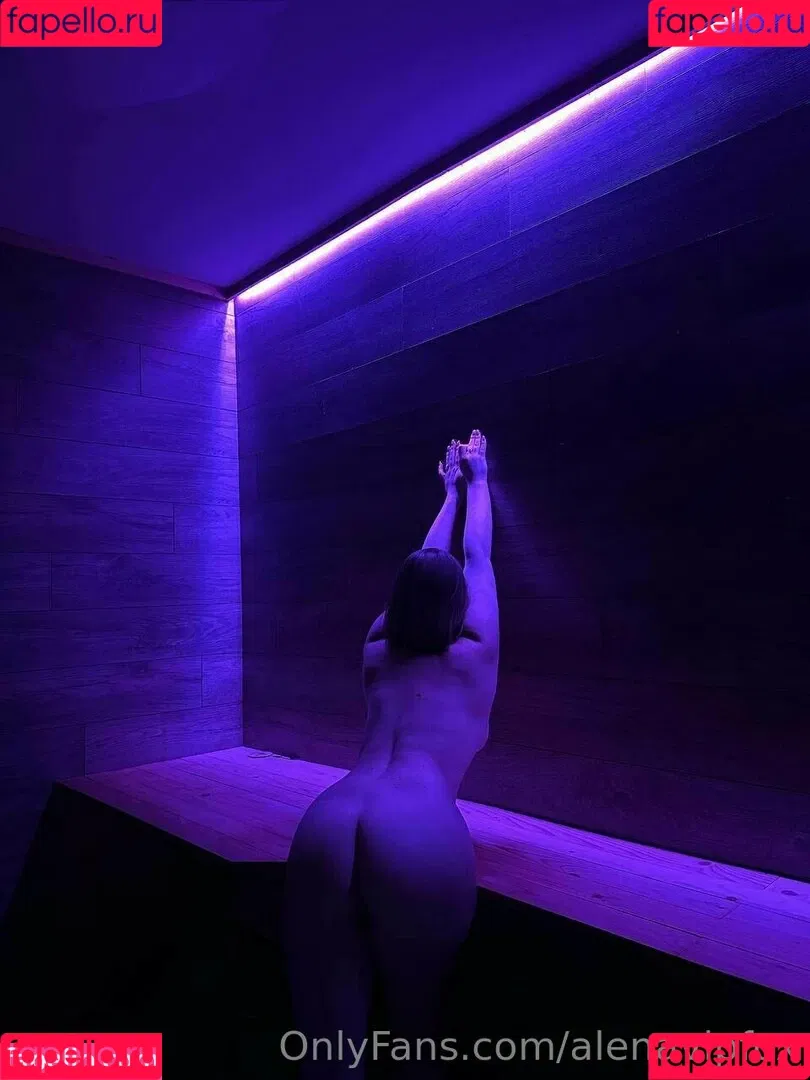 alenavipfox Onlyfans Photo Gallery 