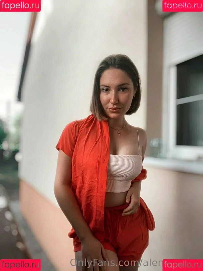 alenavipfox Onlyfans Photo Gallery 