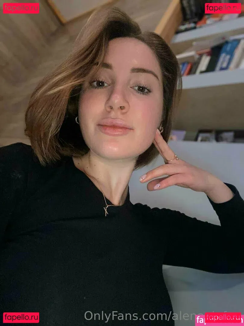 alenavipfox Onlyfans Photo Gallery 