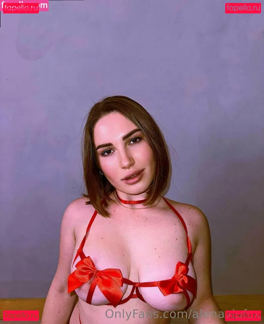alenavipfox Onlyfans Photo Gallery 