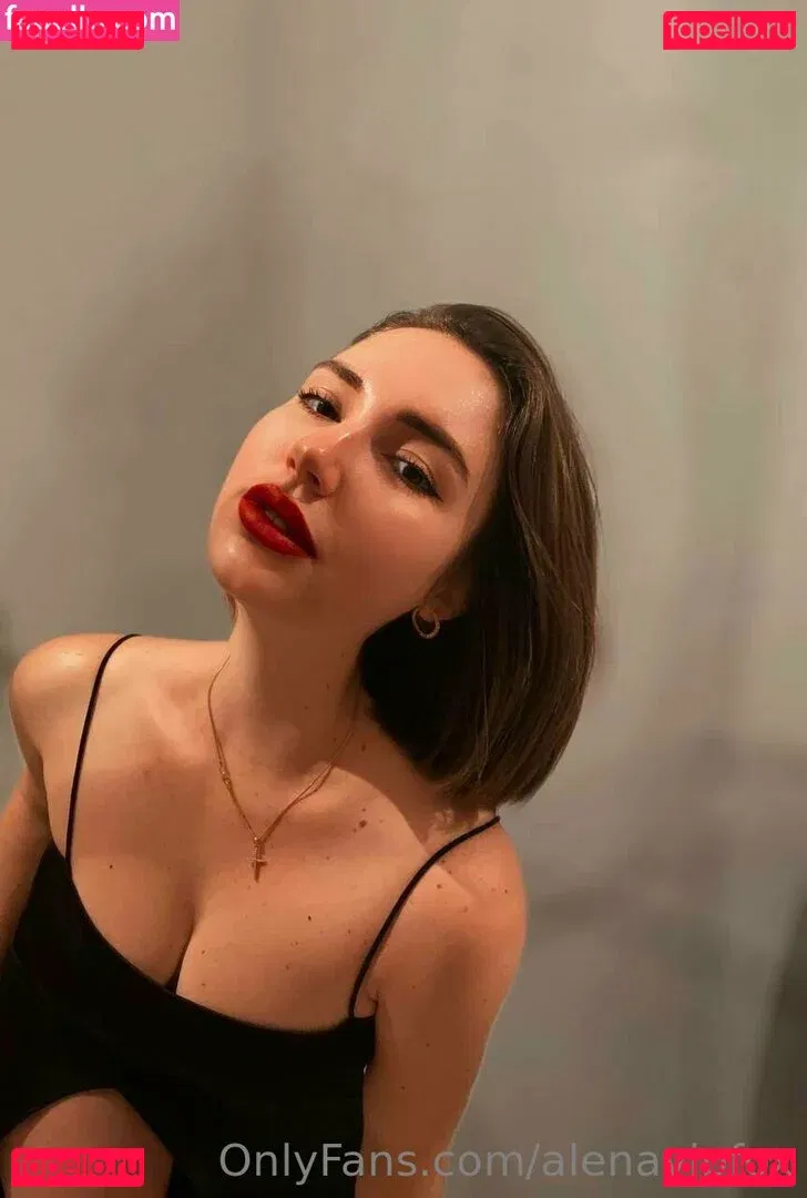 alenavipfox Onlyfans Photo Gallery 