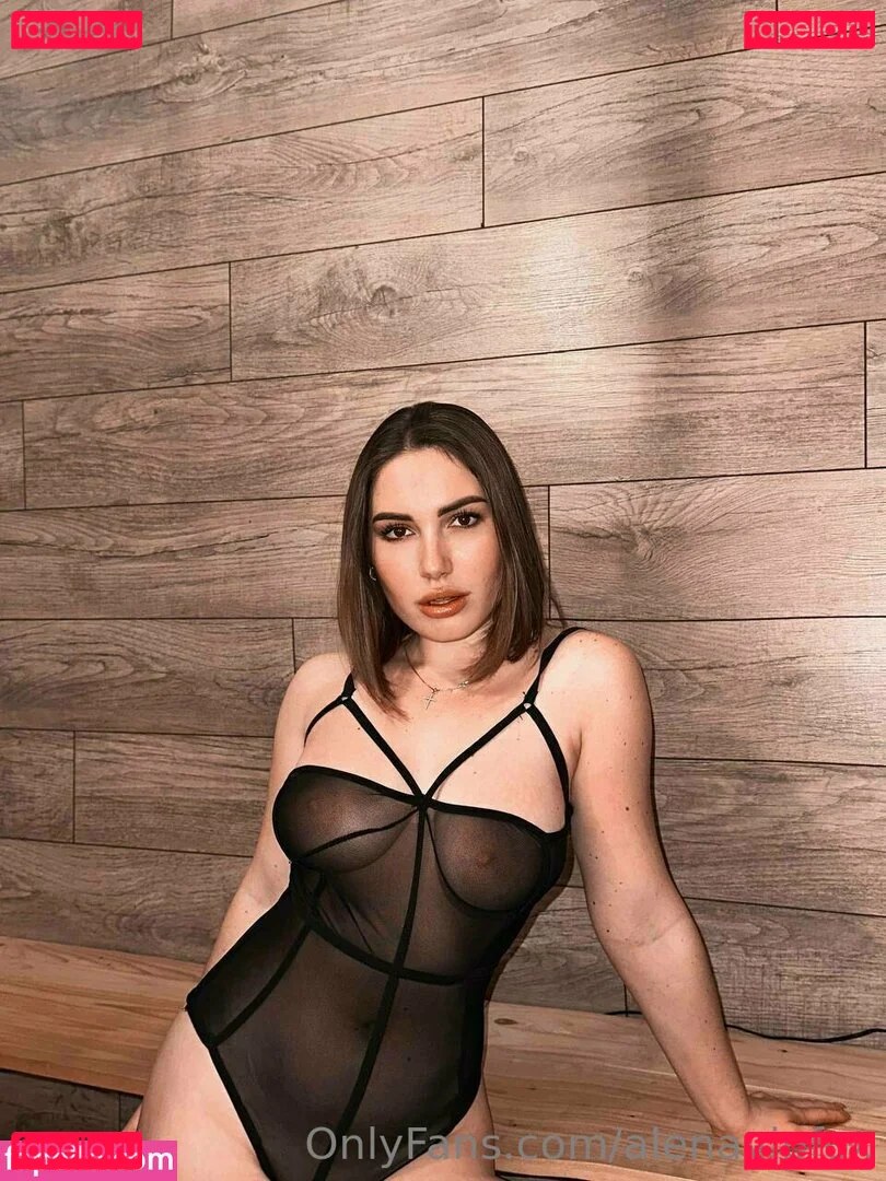 alenavipfox Onlyfans Photo Gallery 