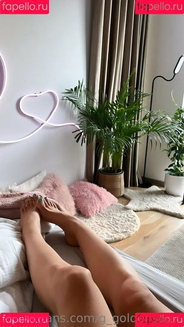 G_goldensoles Onlyfans Photo Gallery 