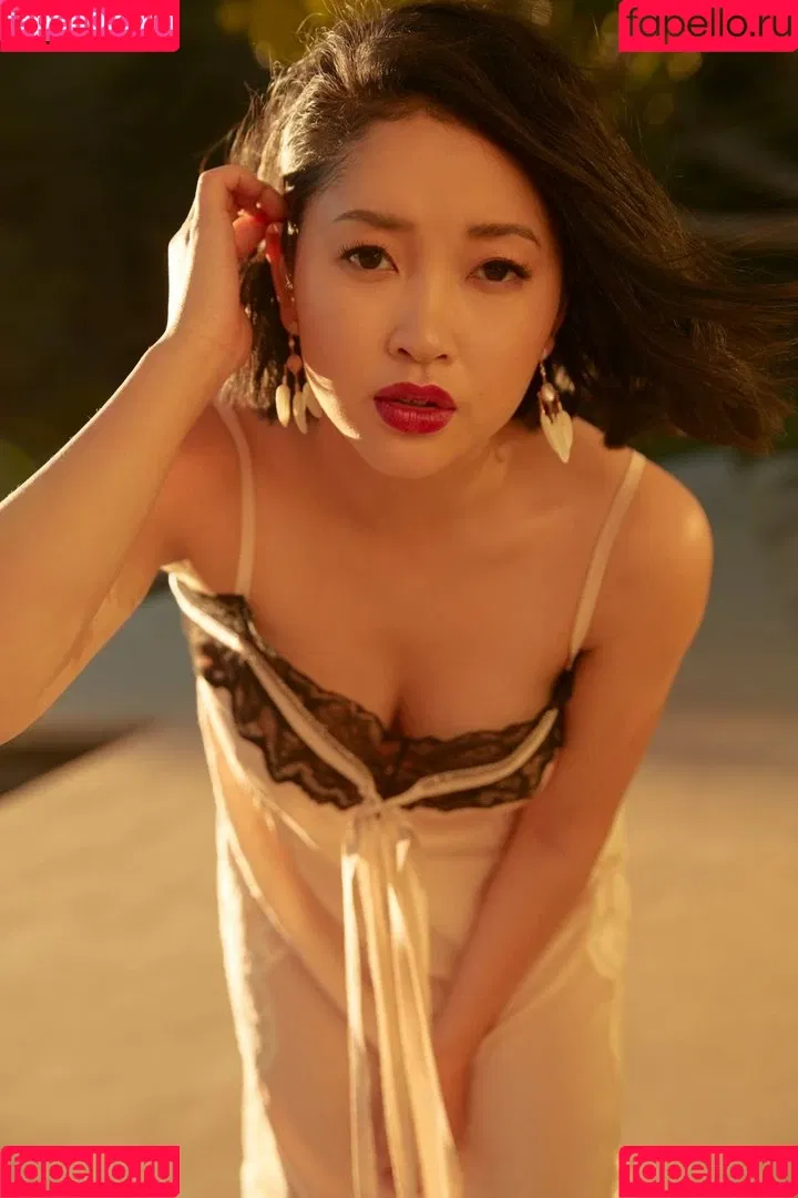 Lana Condor Onlyfans Photo Gallery 