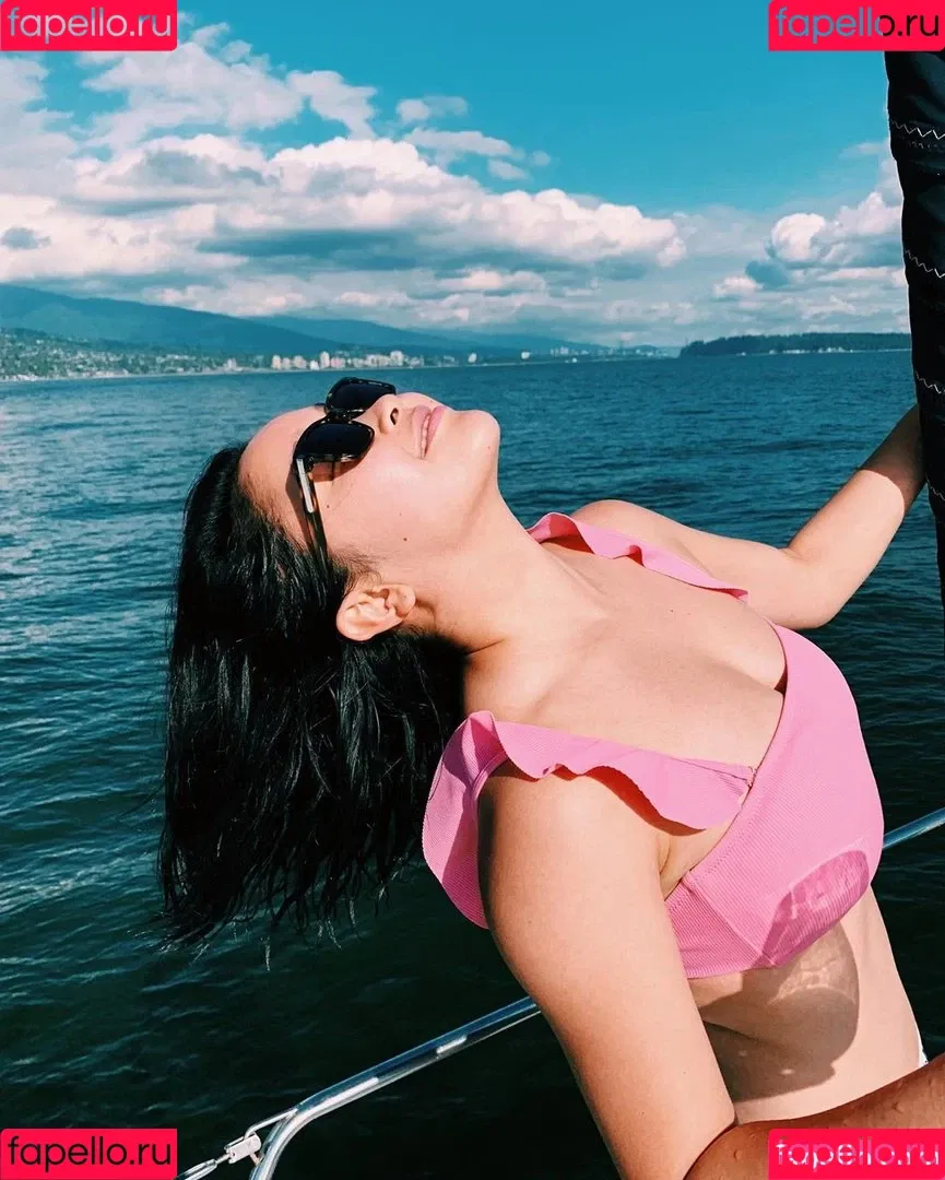 Lana Condor Onlyfans Photo Gallery 