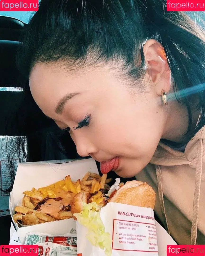 Lana Condor Onlyfans Photo Gallery 