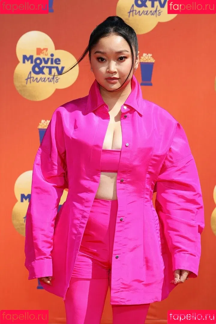 Lana Condor Onlyfans Photo Gallery 