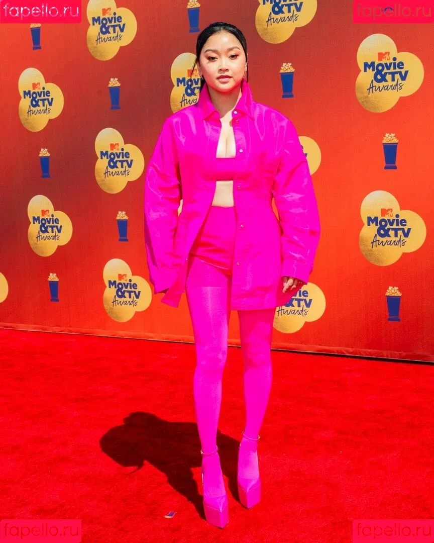 Lana Condor Onlyfans Photo Gallery 