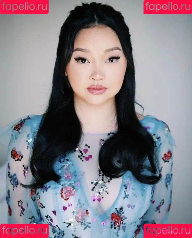 Lana Condor Onlyfans Photo Gallery 
