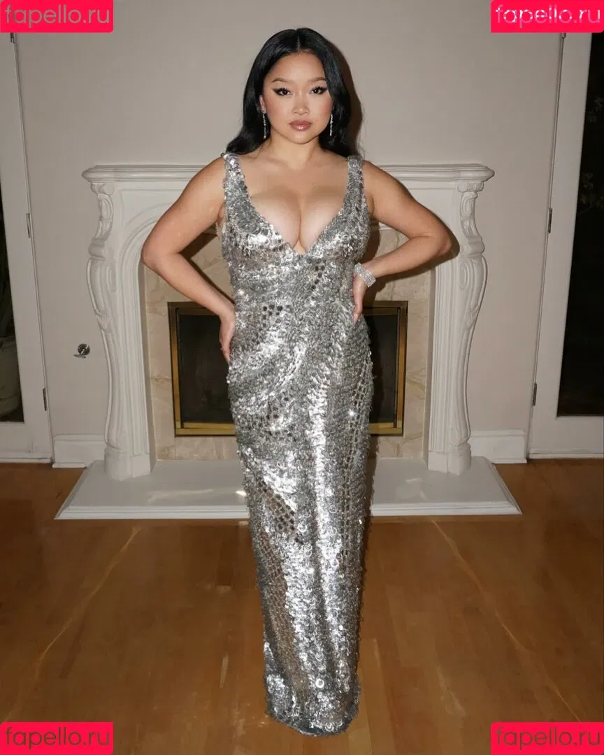 Lana Condor Onlyfans Photo Gallery 