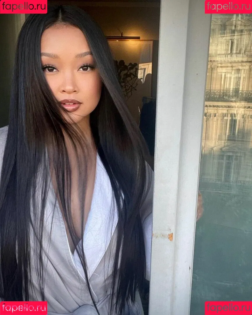 Lana Condor Onlyfans Photo Gallery 