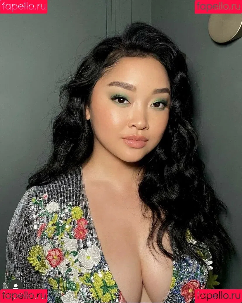 Lana Condor Onlyfans Photo Gallery 