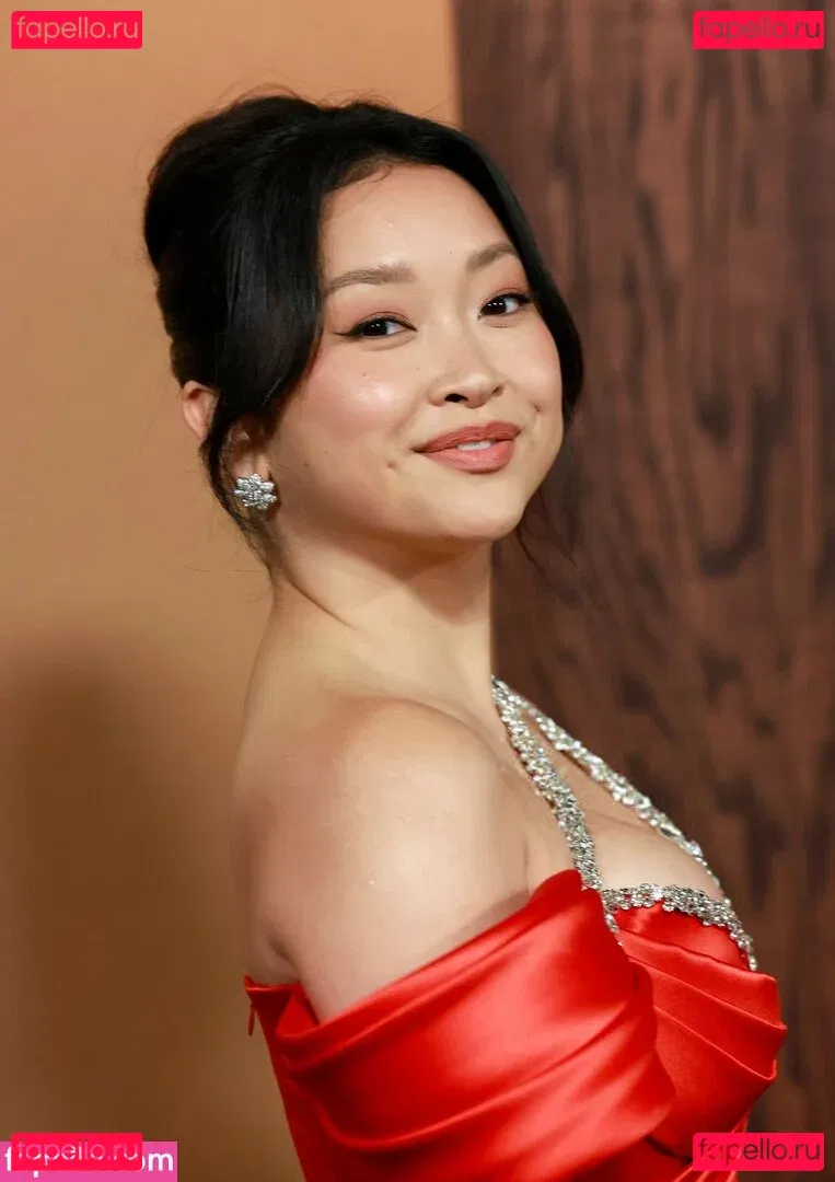 Lana Condor Onlyfans Photo Gallery 