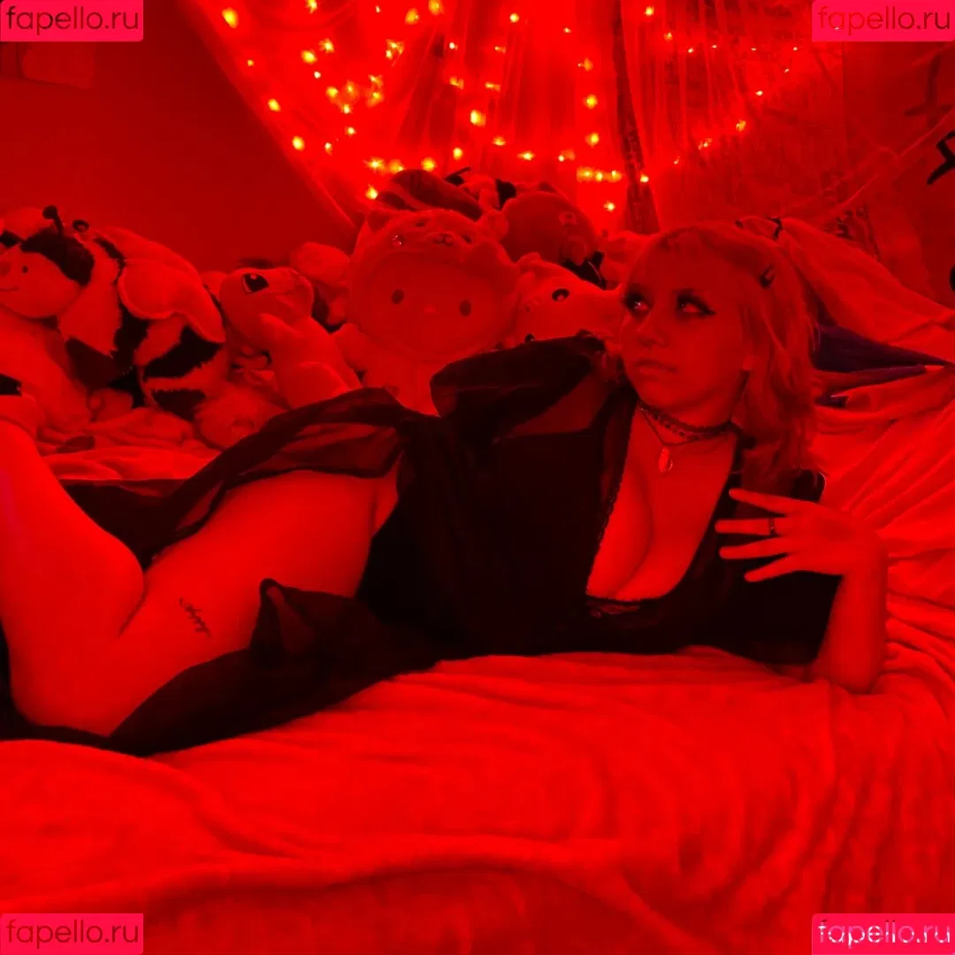 v0l4til3 Onlyfans Photo Gallery 