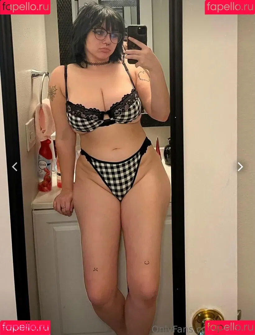 v0l4til3 Onlyfans Photo Gallery 