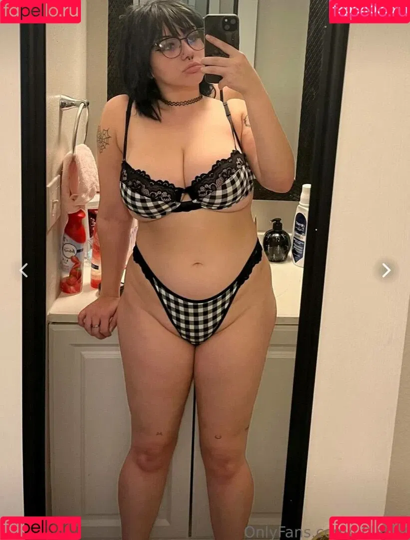 v0l4til3 Onlyfans Photo Gallery 