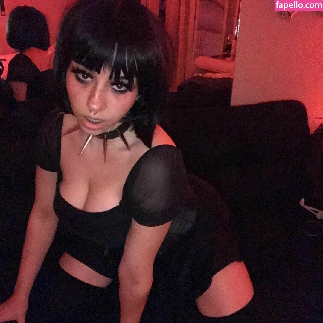 v0l4til3 Onlyfans Photo Gallery 