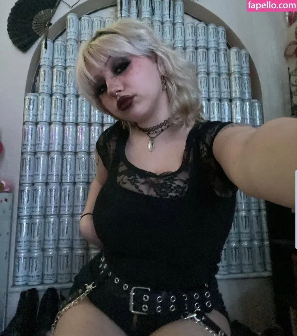 v0l4til3 Onlyfans Photo Gallery 