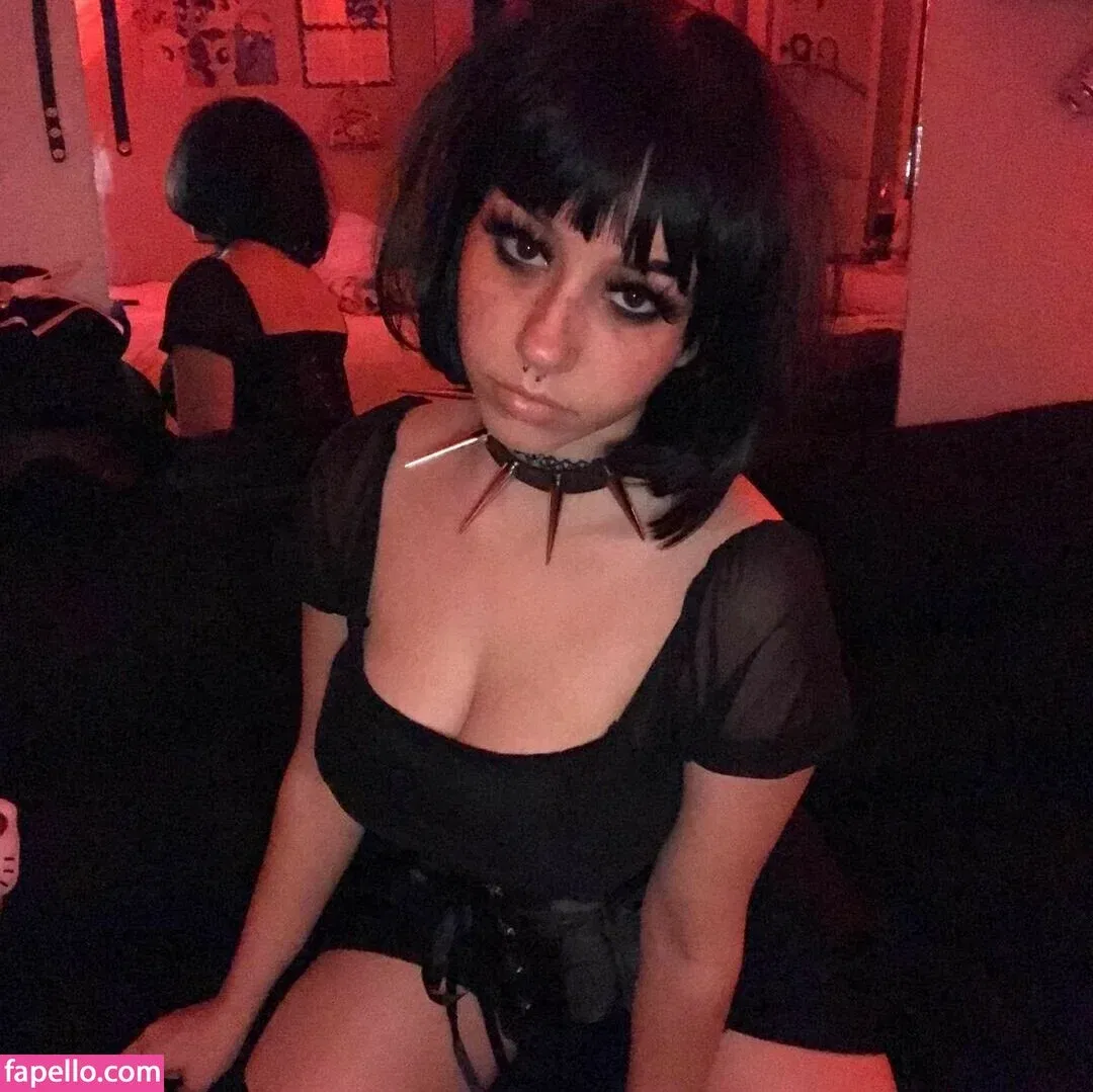 v0l4til3 Onlyfans Photo Gallery 